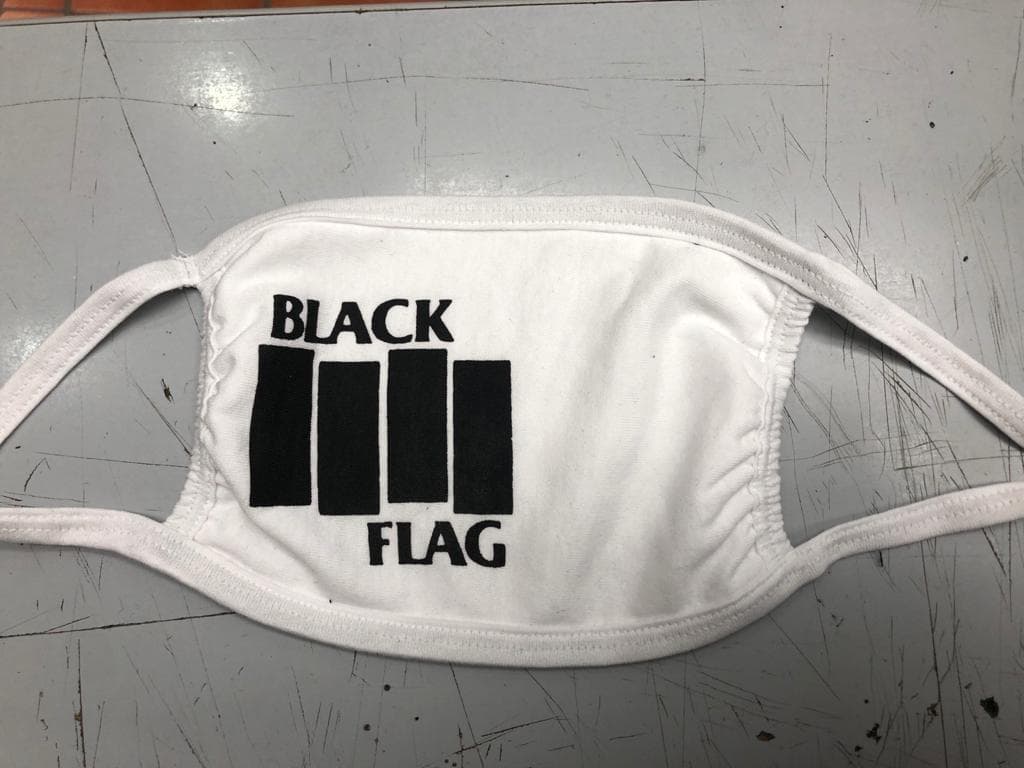 MASCARILLA BLACK FLAG